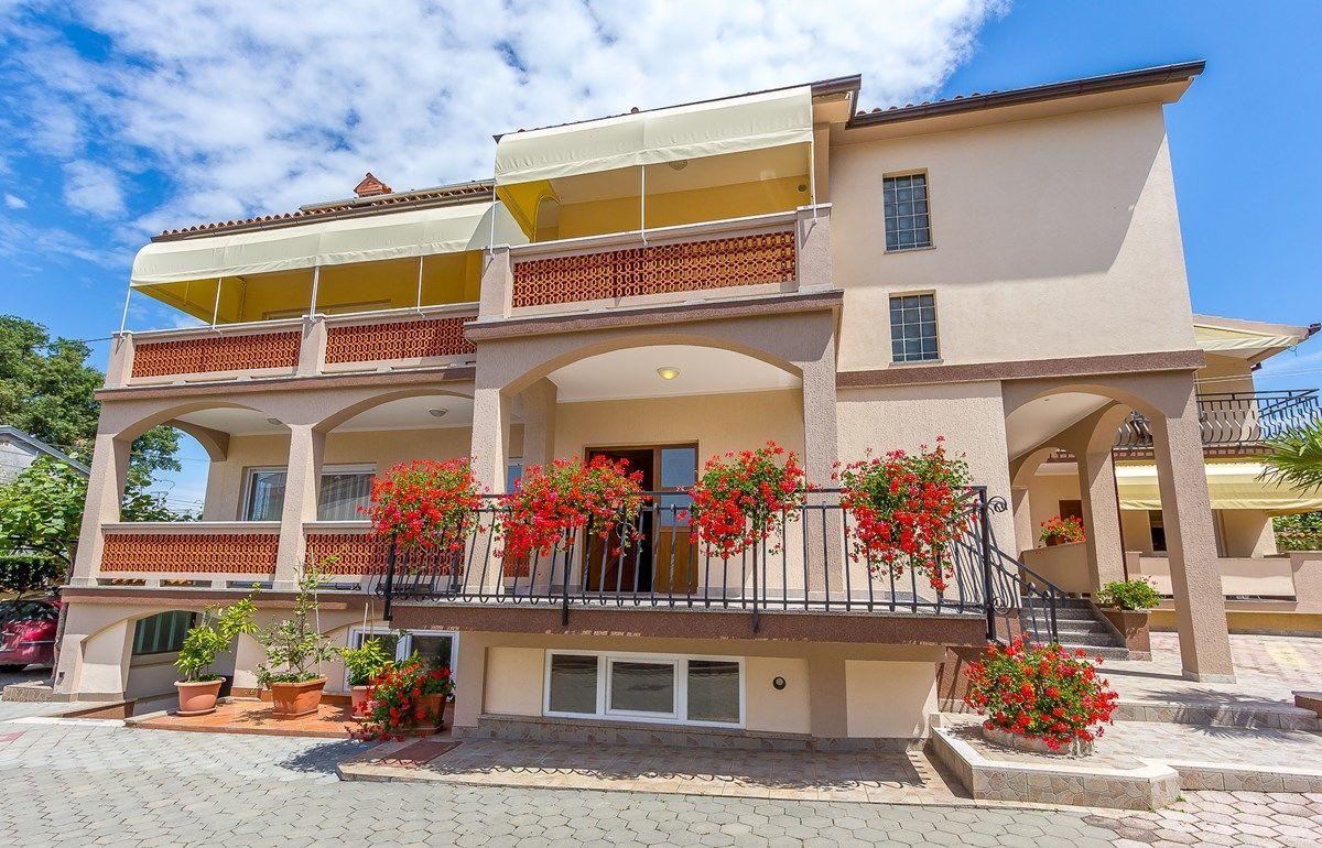 Apartments Nevija Medulin Exterior photo