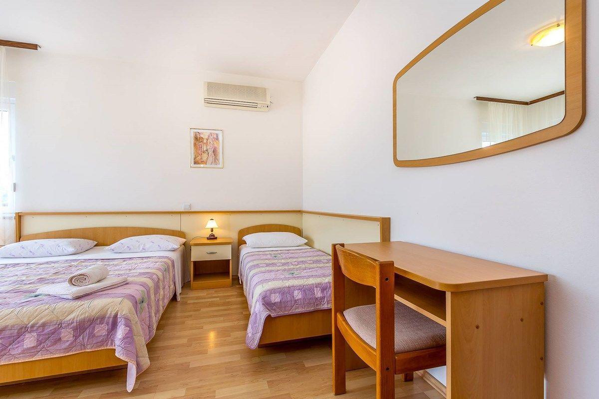 Apartments Nevija Medulin Exterior photo